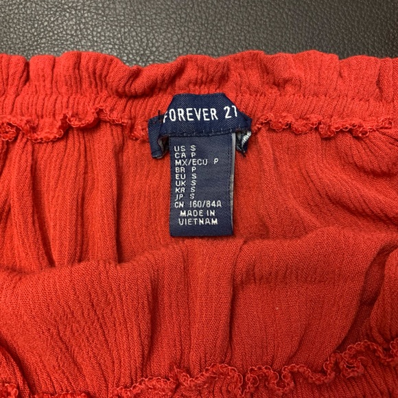 Off the Shoulder Laced Crop Top - Picture 4 of 4